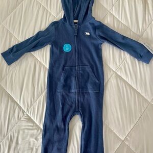 NWT!  Carter's Navy Blue Hooded Footie        “Bear Hood” 🐻 💙